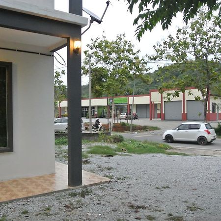 Wave Langkawi Inn Pantai Cenang  Exterior photo