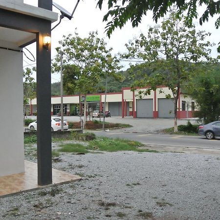 Wave Langkawi Inn Pantai Cenang  Exterior photo