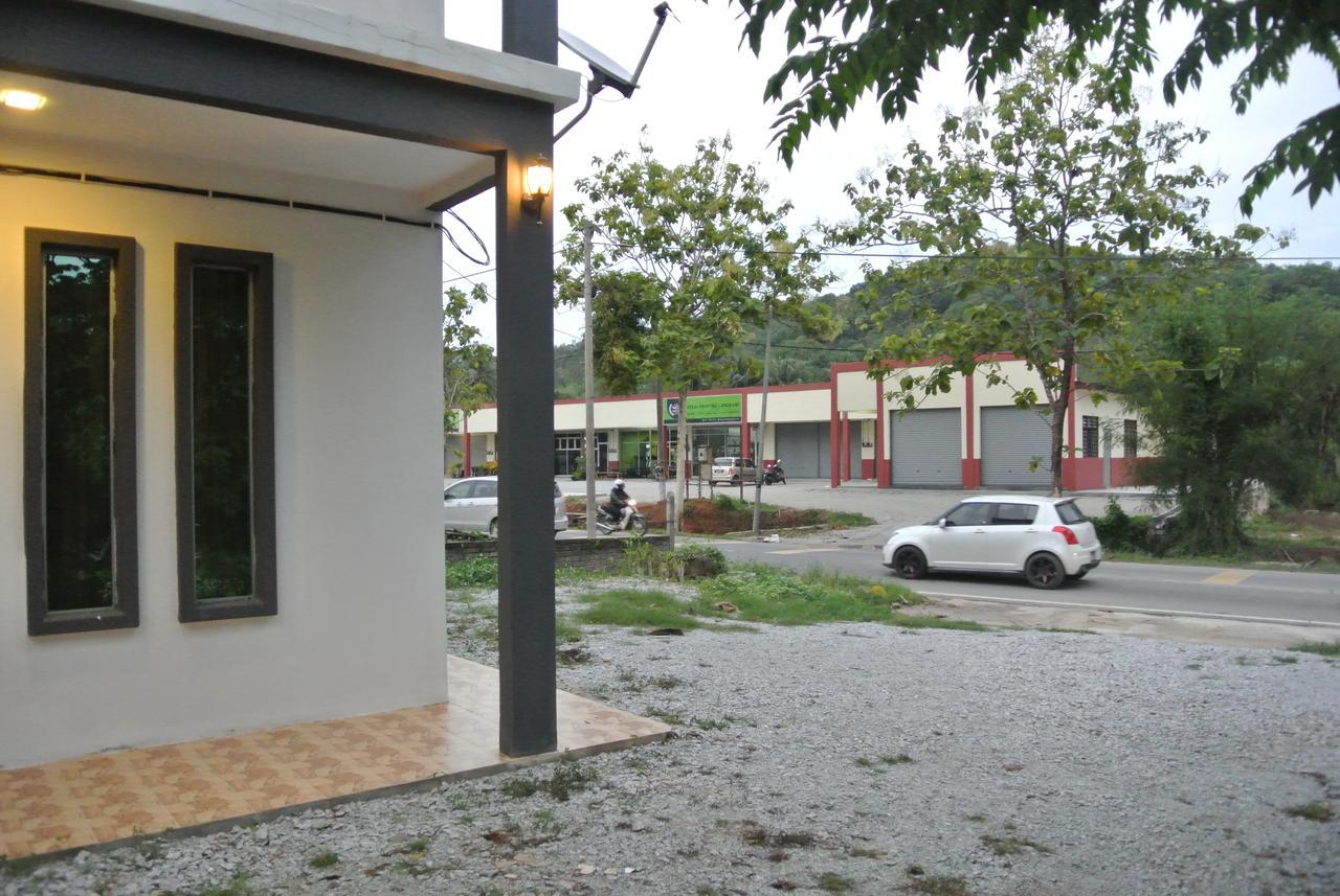 Wave Langkawi Inn Pantai Cenang  Exterior photo