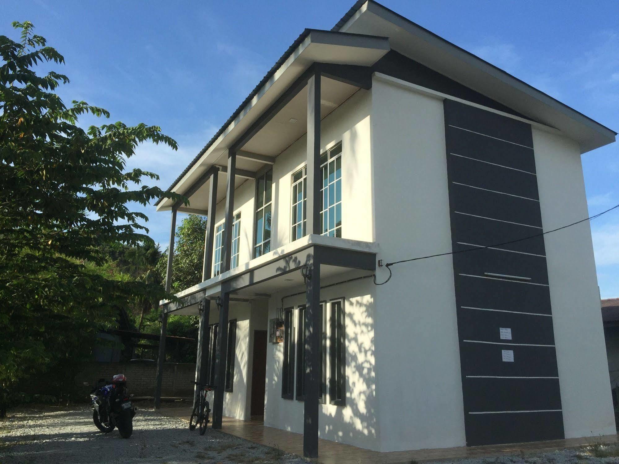 Wave Langkawi Inn Pantai Cenang  Exterior photo