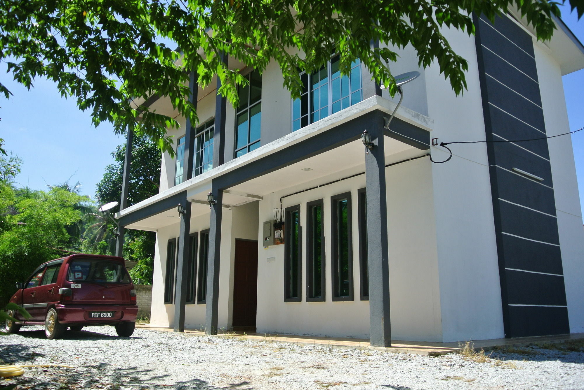 Wave Langkawi Inn Pantai Cenang  Exterior photo